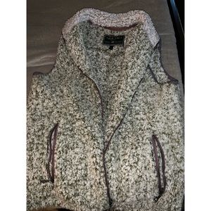 TRUE GRIT SHERPA VEST